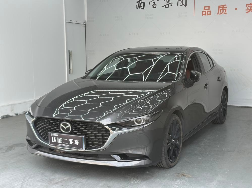 Mazda 3 Axela 2022 — фото автомобиля