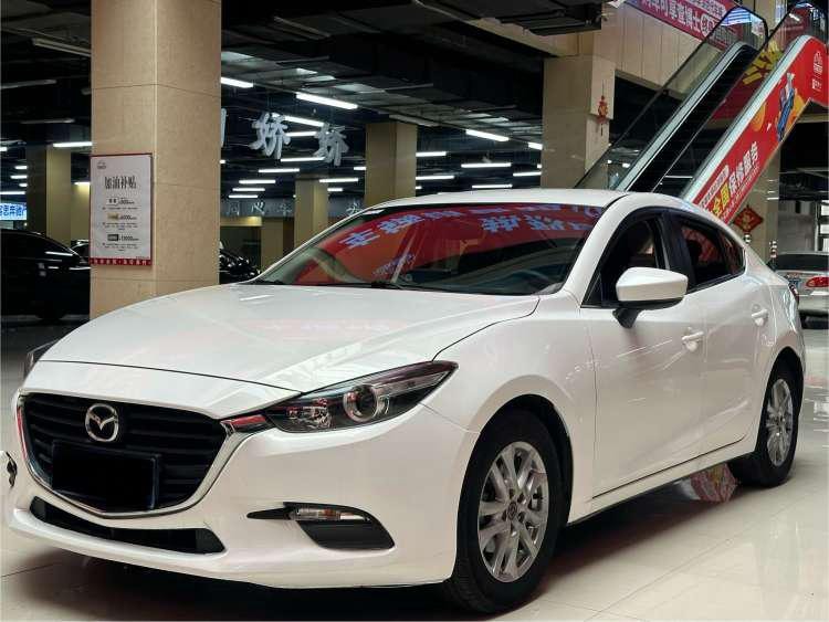 Mazda 3 Axela 2017 — фото автомобиля