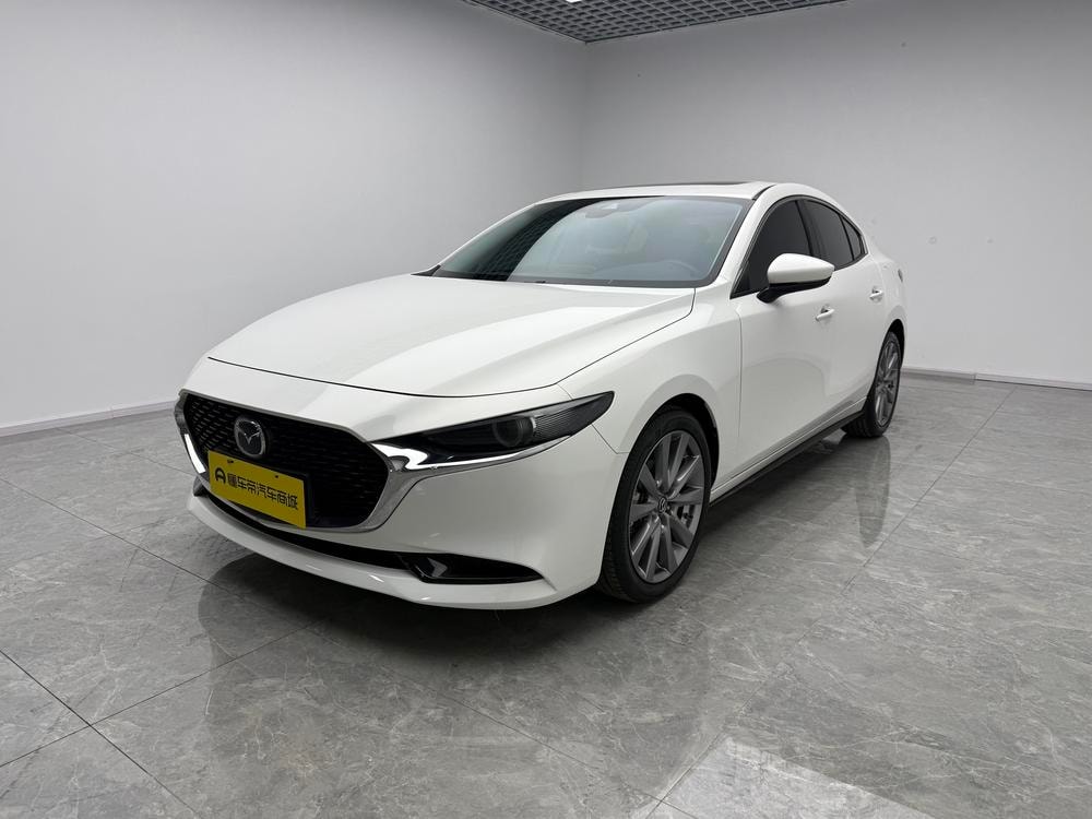 Mazda 3 Axela 2022 — фото автомобиля