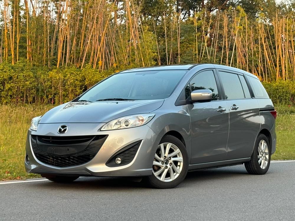 Mazda 5 2013 — фото автомобиля 1