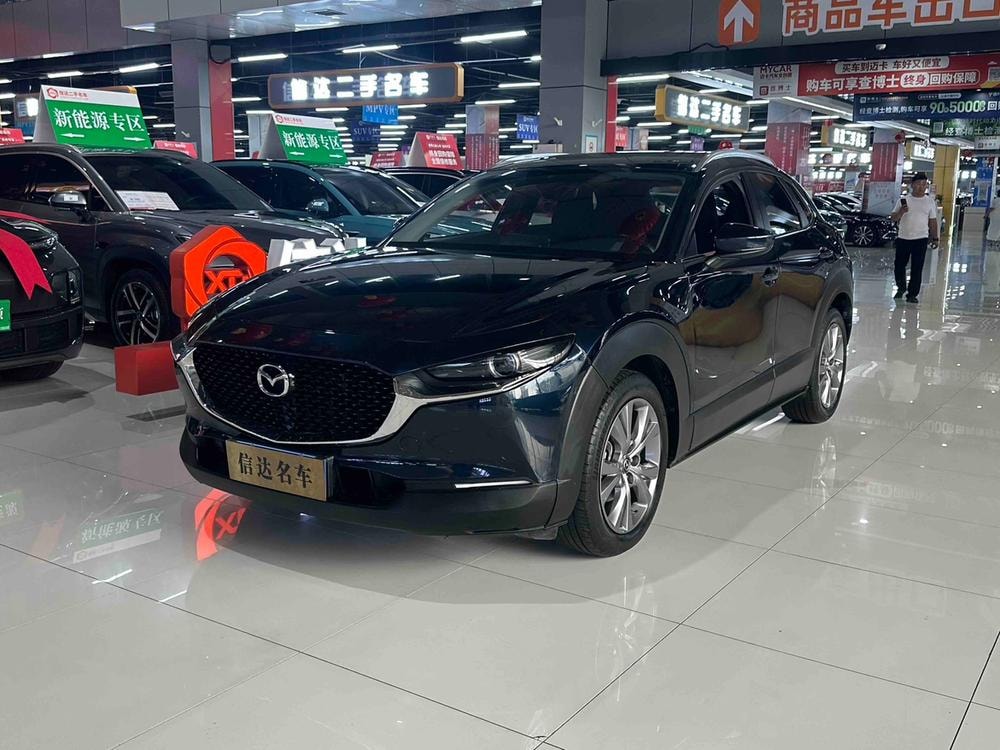 Mazda CX-30 2022 — фото автомобиля 1