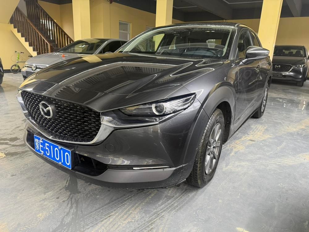 Mazda CX-30 2021 — фото автомобиля