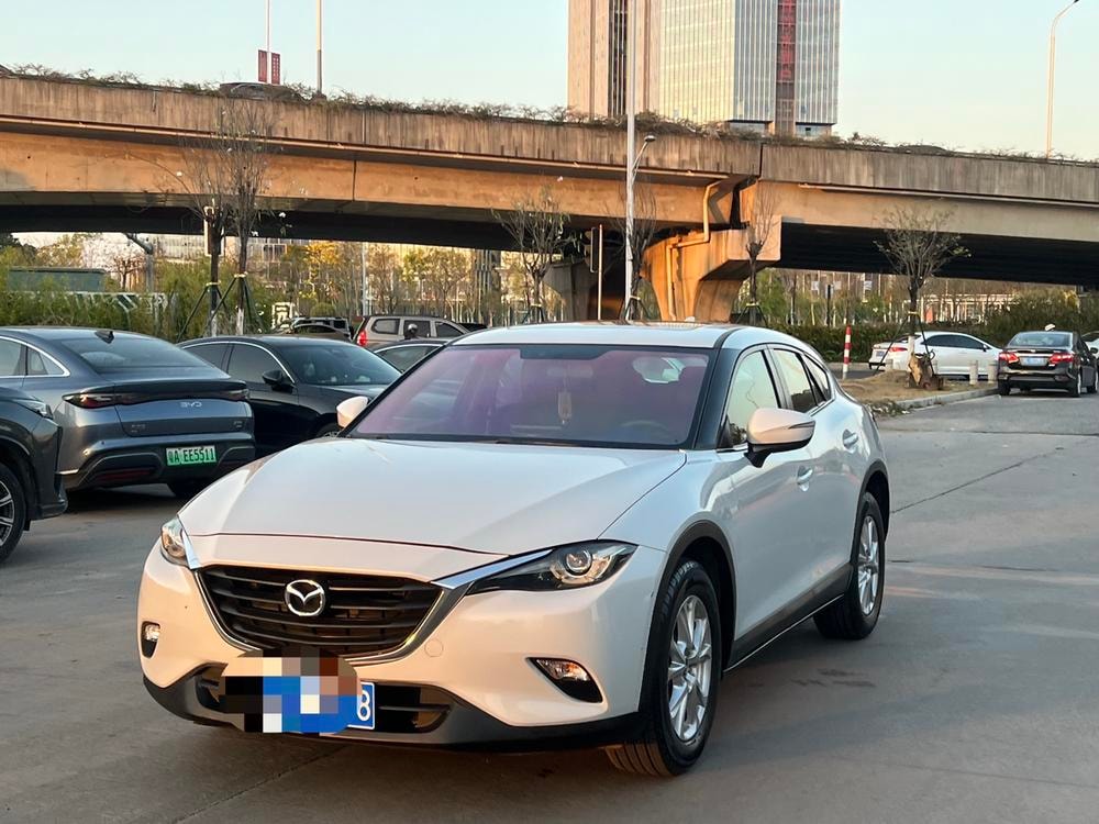 Mazda CX-4 2018 — фото автомобиля 1