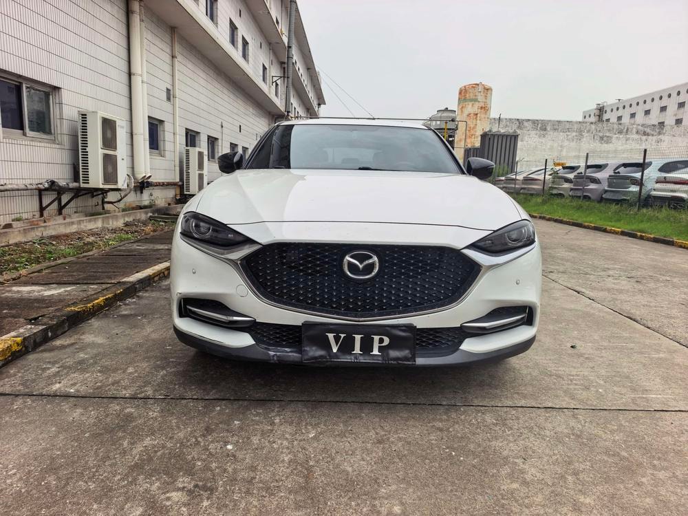 Mazda CX-4 2020 — фото автомобиля
