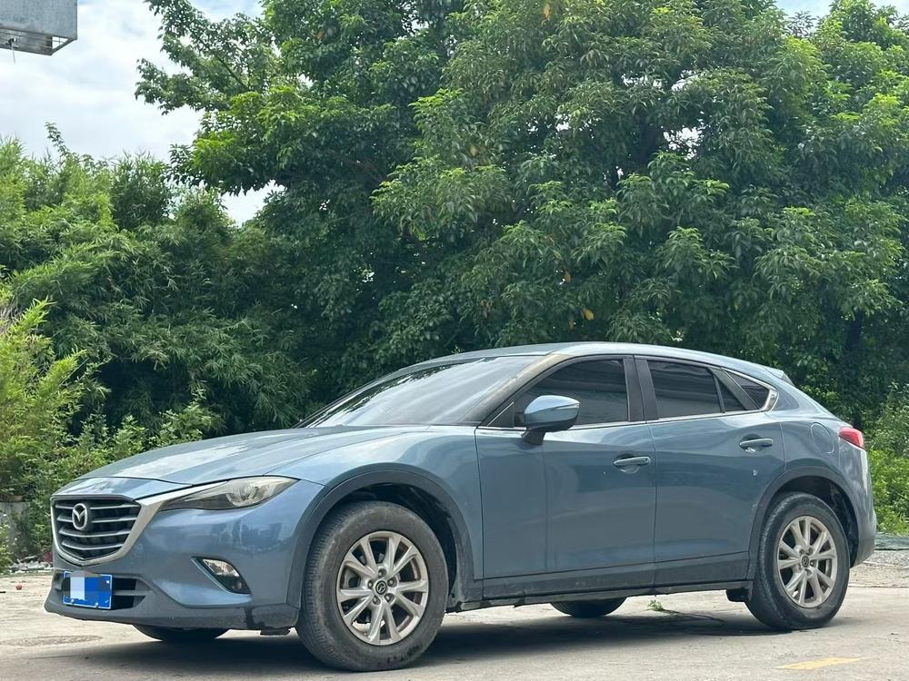 Mazda CX-4 2016 — фото автомобиля