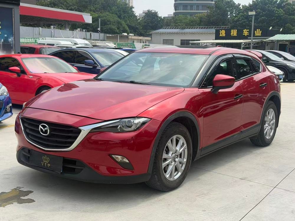 Mazda CX-4 2018 — фото автомобиля