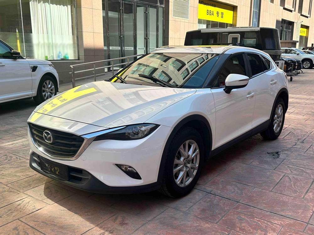 Mazda CX-4 2016 — фото автомобиля