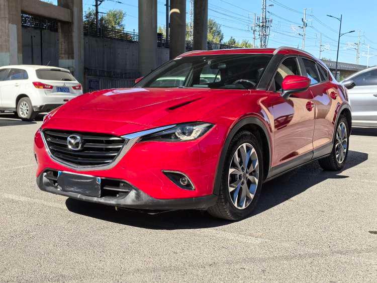 Mazda CX-4 2018 — фото автомобиля