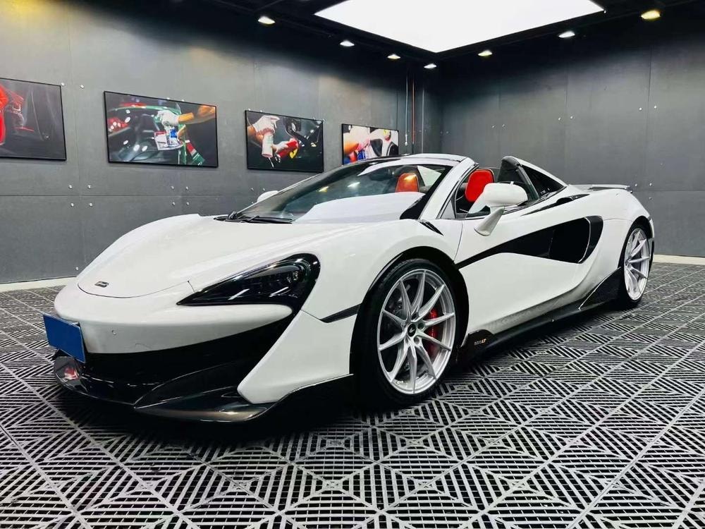 McLaren 600LT 2019 — фото автомобиля