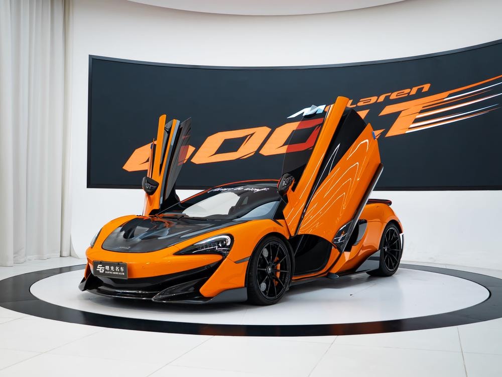 McLaren 600LT 2018 — фото автомобиля 1