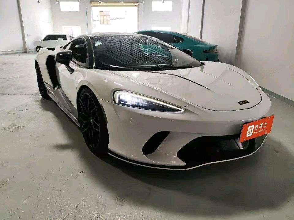 McLaren GT 2019 — фото автомобиля