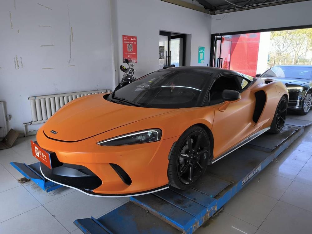 McLaren GT 2019 — фото автомобиля 1
