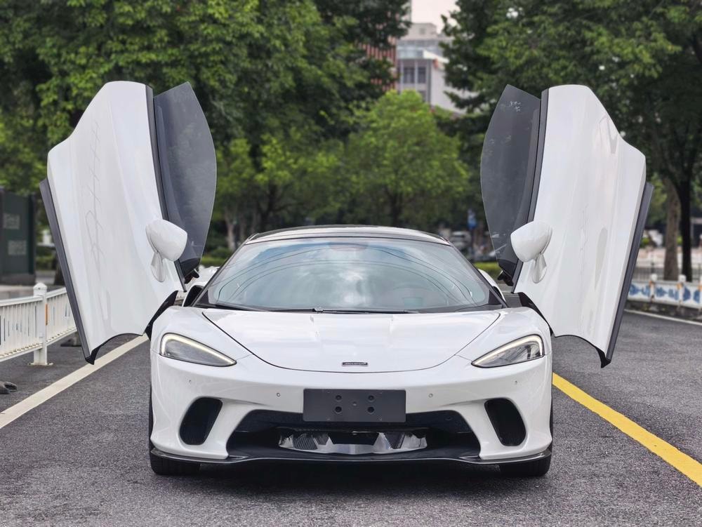 McLaren GT 2019 — фото автомобиля