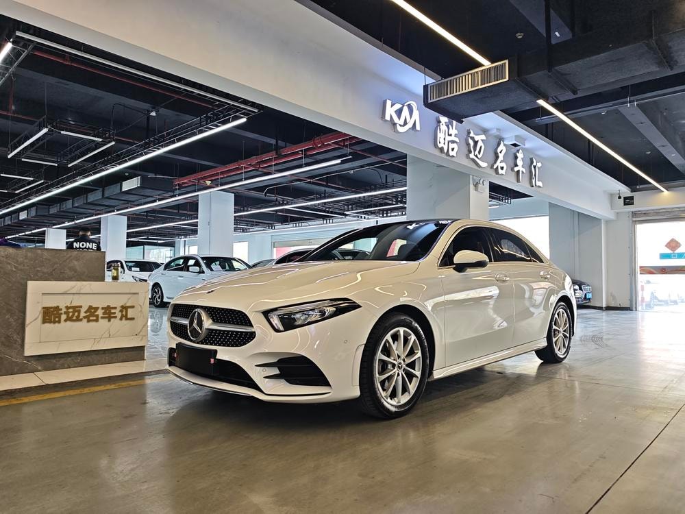 Mercedes-Benz A-Class 2022 — фото автомобиля