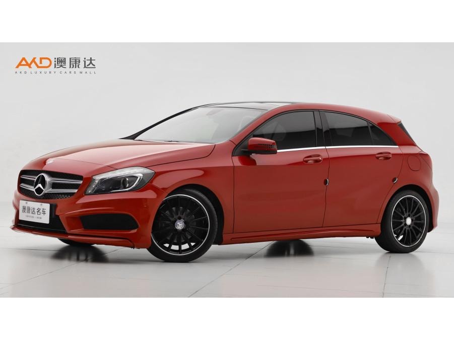 Mercedes-Benz A-Class 2015 — фото автомобиля