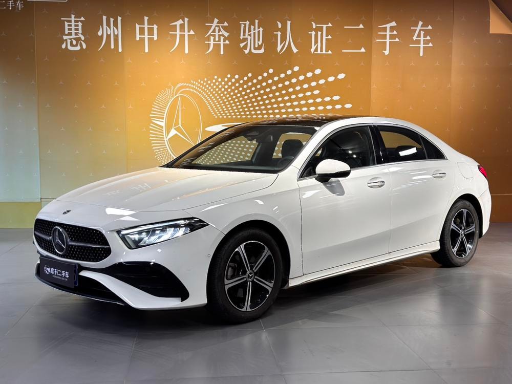 Mercedes-Benz A-Class 2024 — фото автомобиля 1
