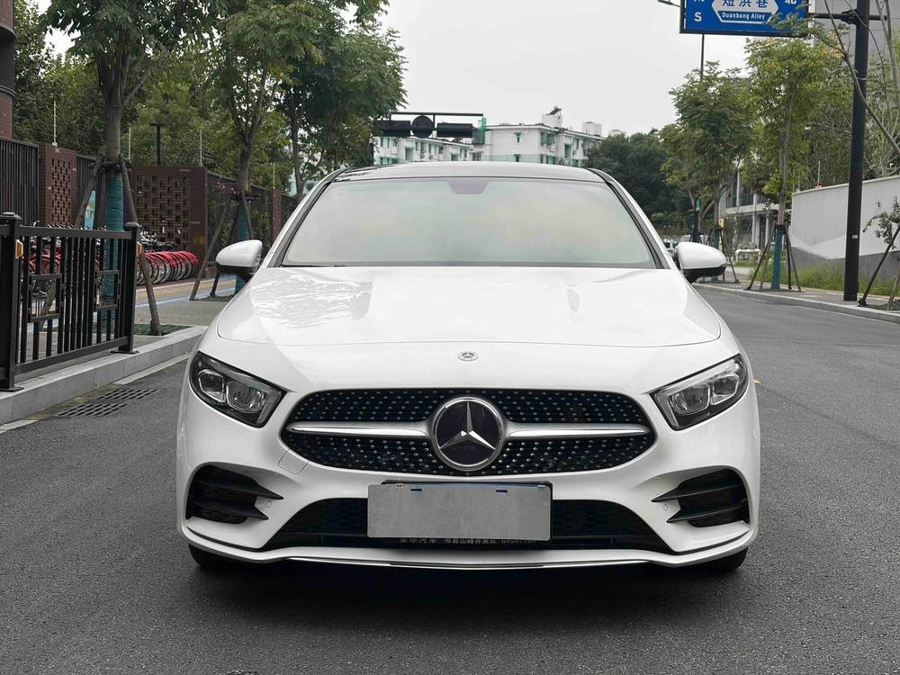 Mercedes-Benz A-Class 2021 — фото автомобиля 1