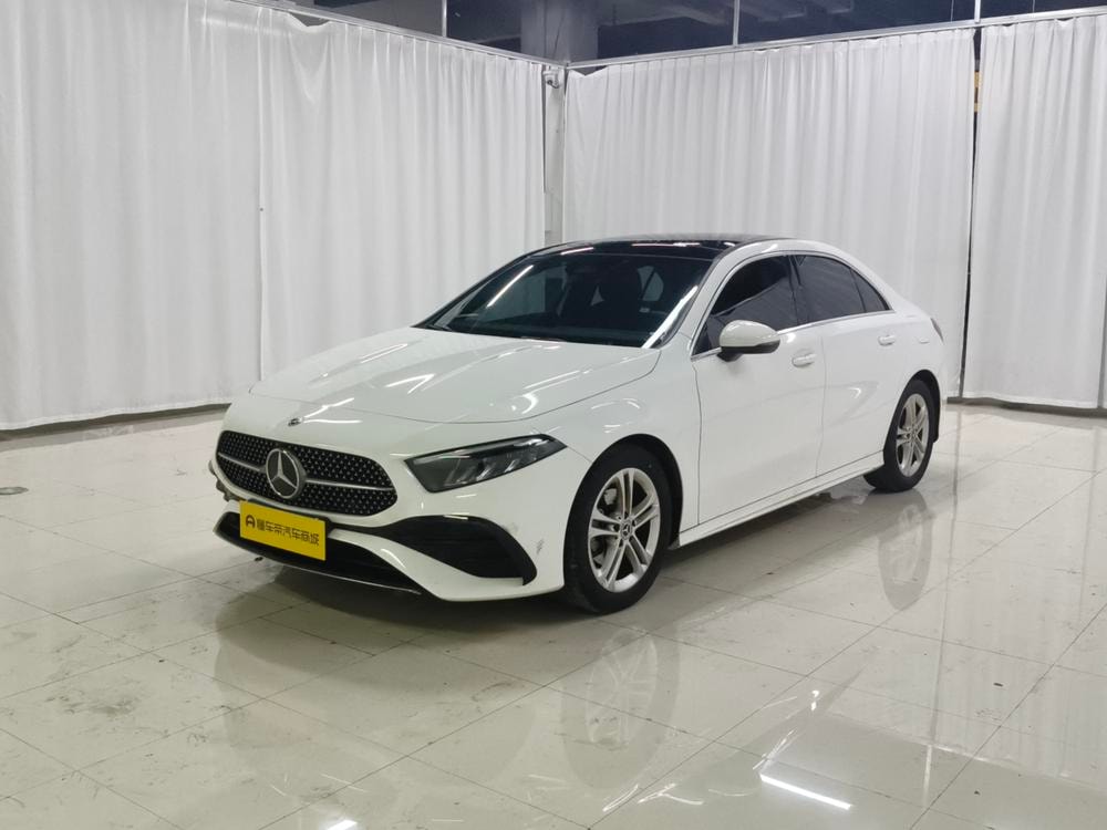 Mercedes-Benz A-Class 2024 — фото автомобиля