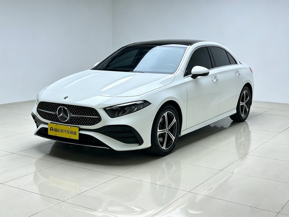 Mercedes-Benz A-Class 2024 — фото автомобиля