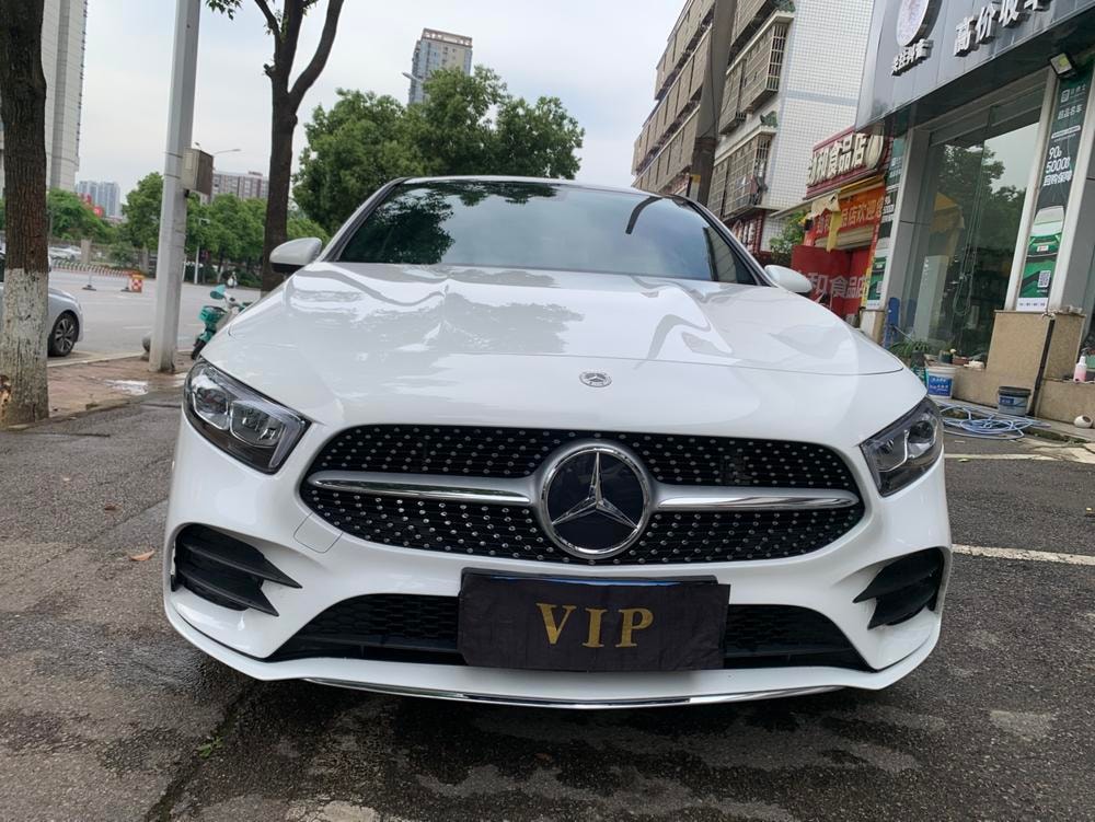 Mercedes-Benz A-Class 2022 — фото автомобиля 1