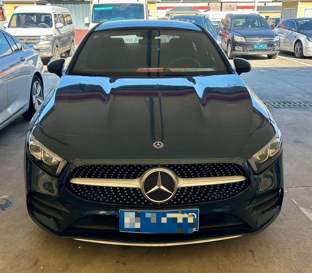 Mercedes-Benz A-Class 2019 — фото автомобиля 1
