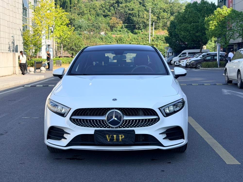 Mercedes-Benz A-Class 2021 — фото автомобиля 1