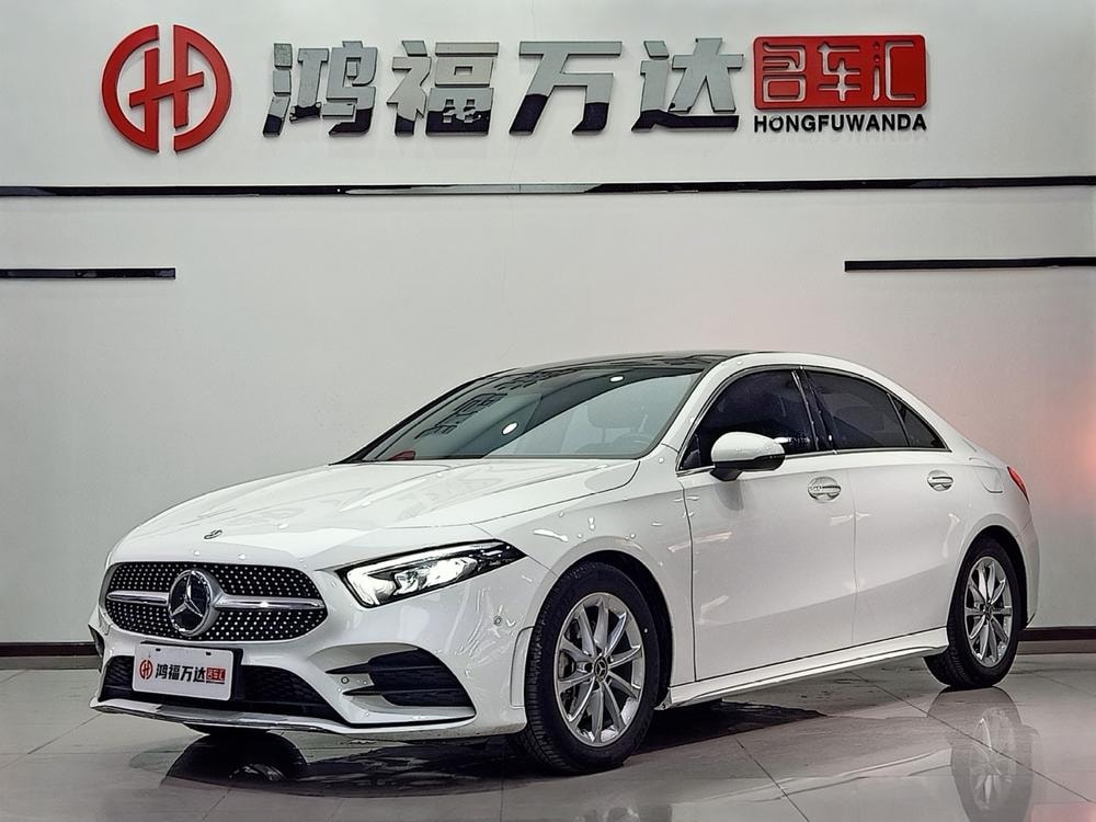 Mercedes-Benz A-Class 2021 — фото автомобиля 1