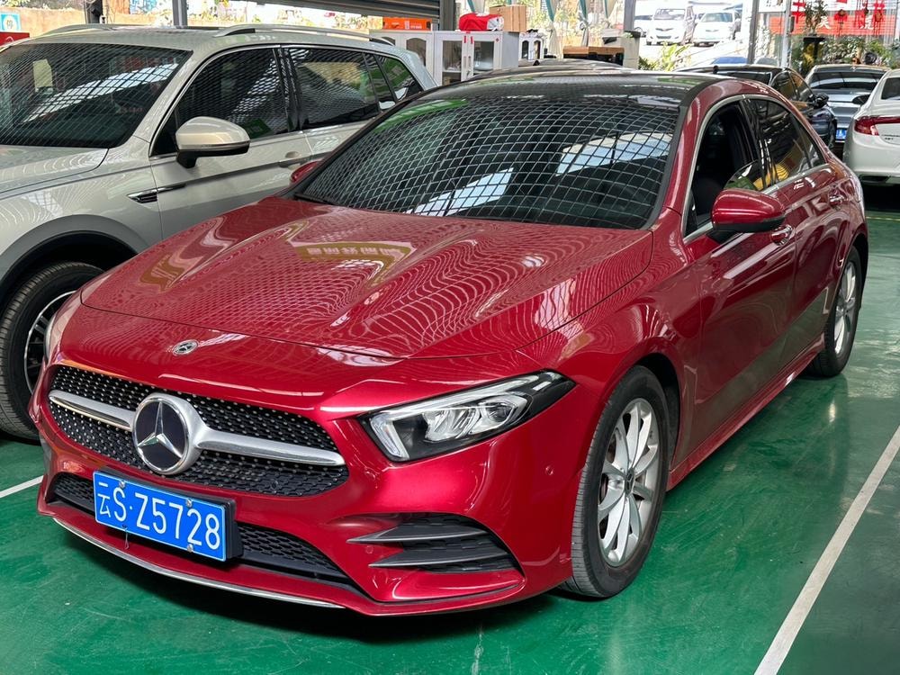 Mercedes-Benz A-Class 2021 — фото автомобиля 1