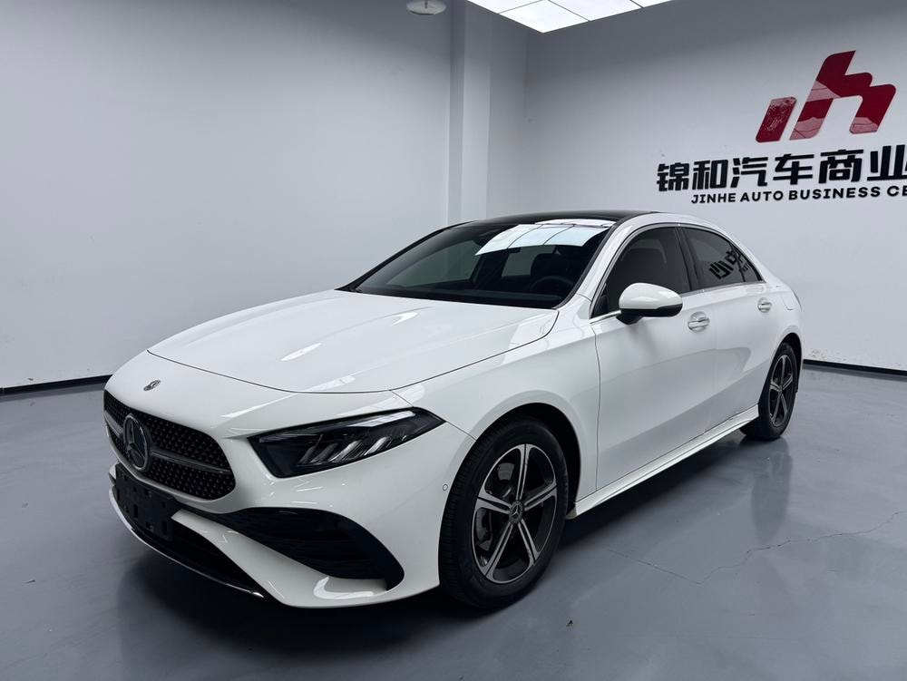 Mercedes-Benz A-Class 2025 — фото автомобиля