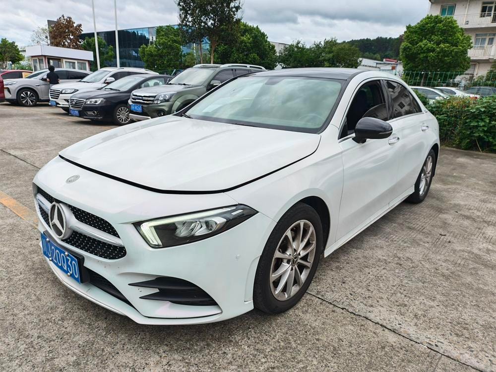 Mercedes-Benz A-Class 2021 — фото автомобиля 1
