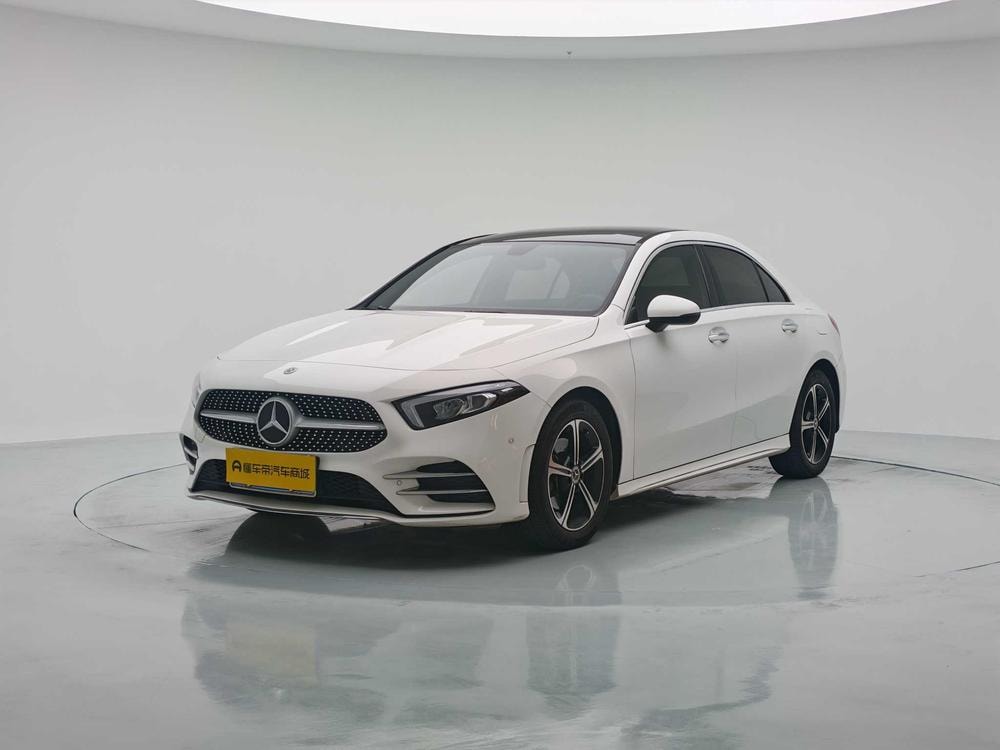 Mercedes-Benz A-Class 2023 — фото автомобиля