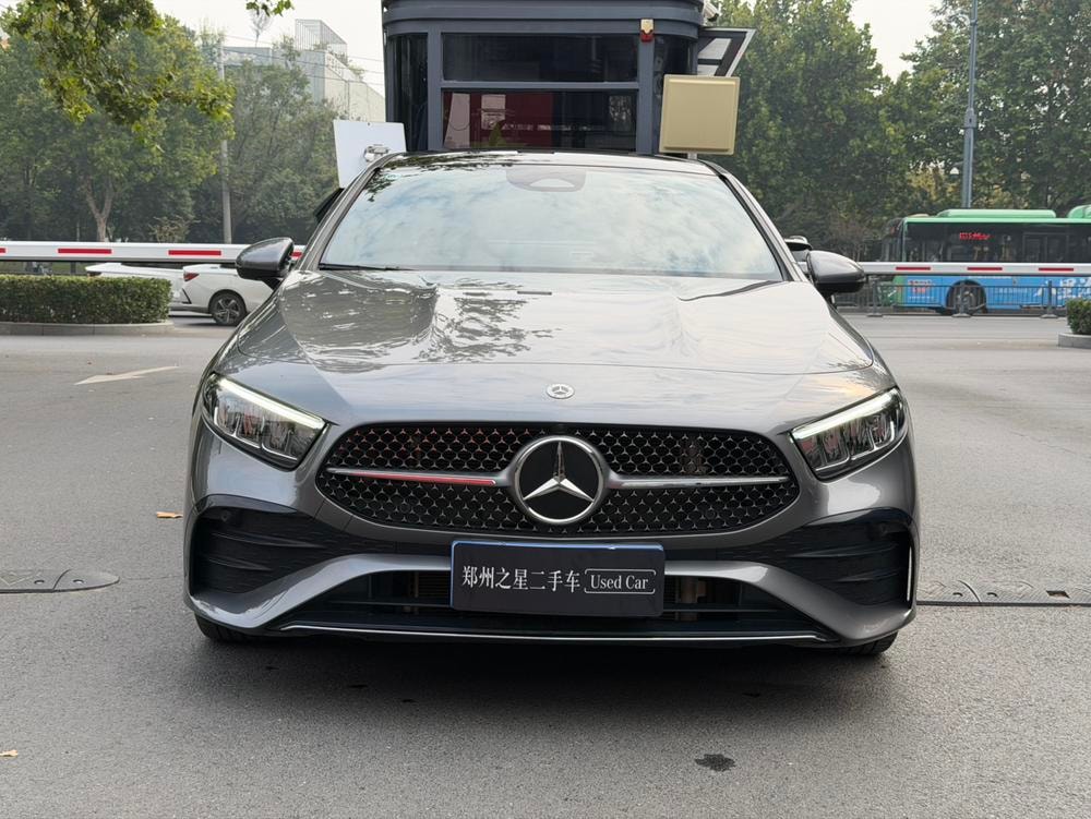 Mercedes-Benz A-Class 2023 — фото автомобиля