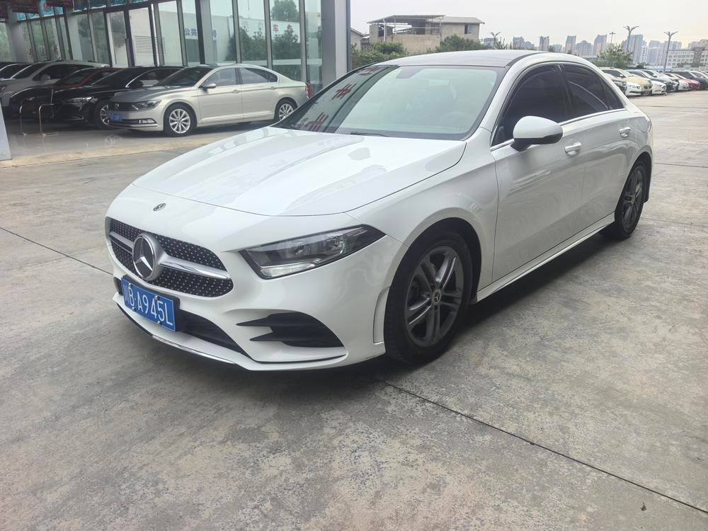 Mercedes-Benz A-Class 2020 — фото автомобиля