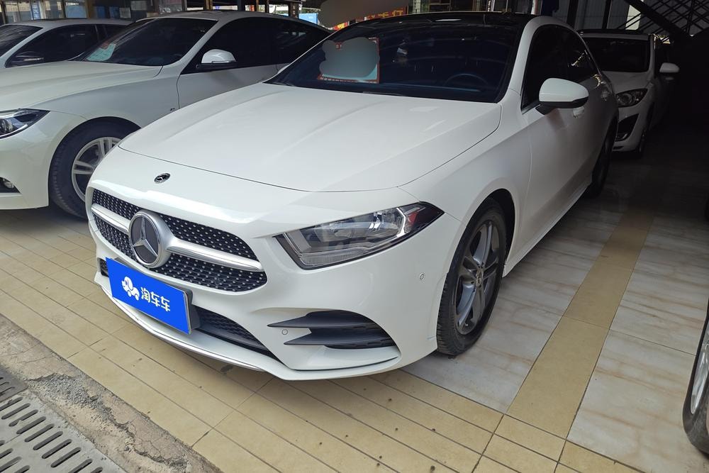 Mercedes-Benz A-Class 2021 — фото автомобиля