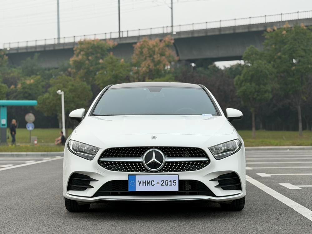 Mercedes-Benz A-Class 2022 — фото автомобиля