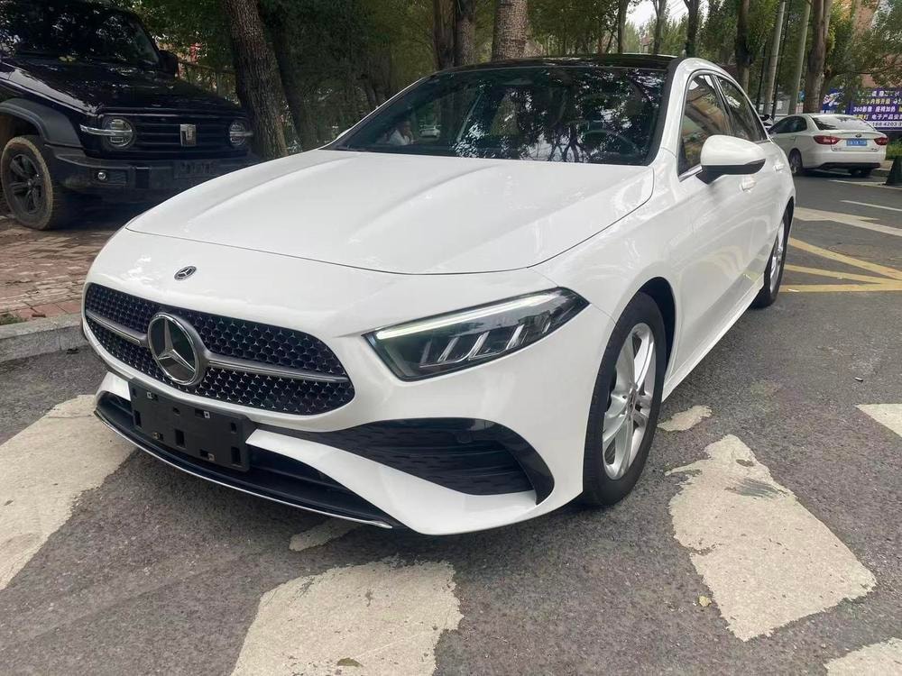 Mercedes-Benz A-Class 2023 — фото автомобиля