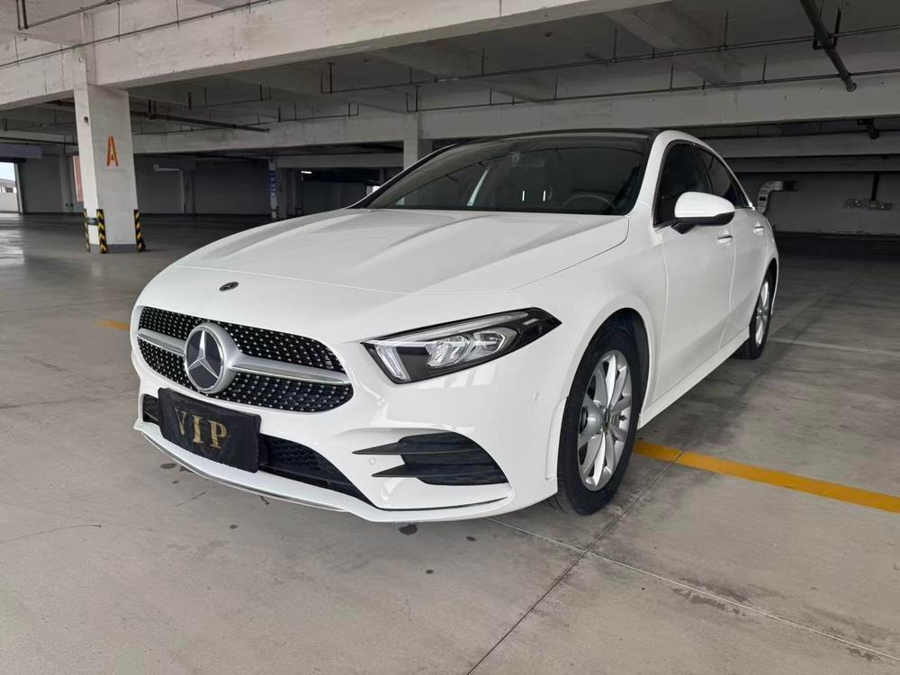 Mercedes-Benz A-Class 2021 — фото автомобиля