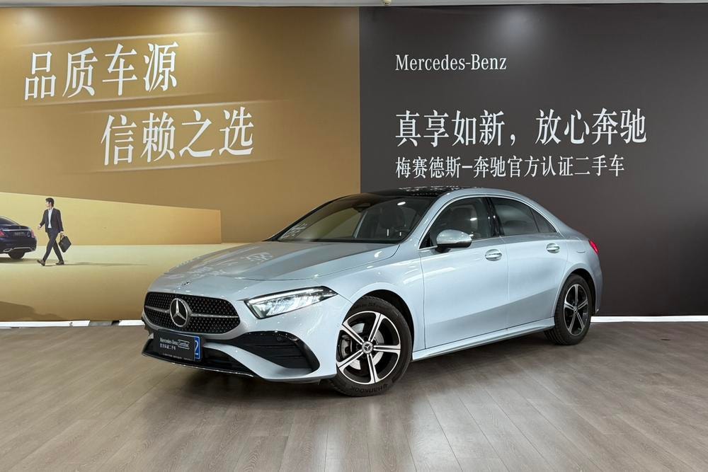 Mercedes-Benz A-Class 2023 — фото автомобиля