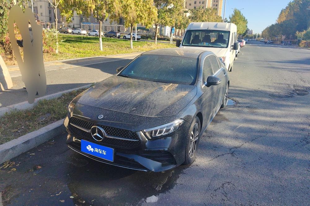 Mercedes-Benz A-Class 2023 — фото автомобиля