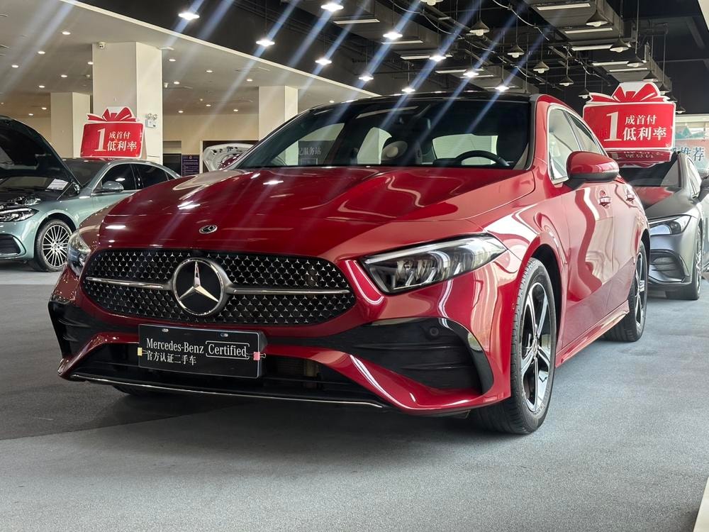 Mercedes-Benz A-Class 2023 — фото автомобиля