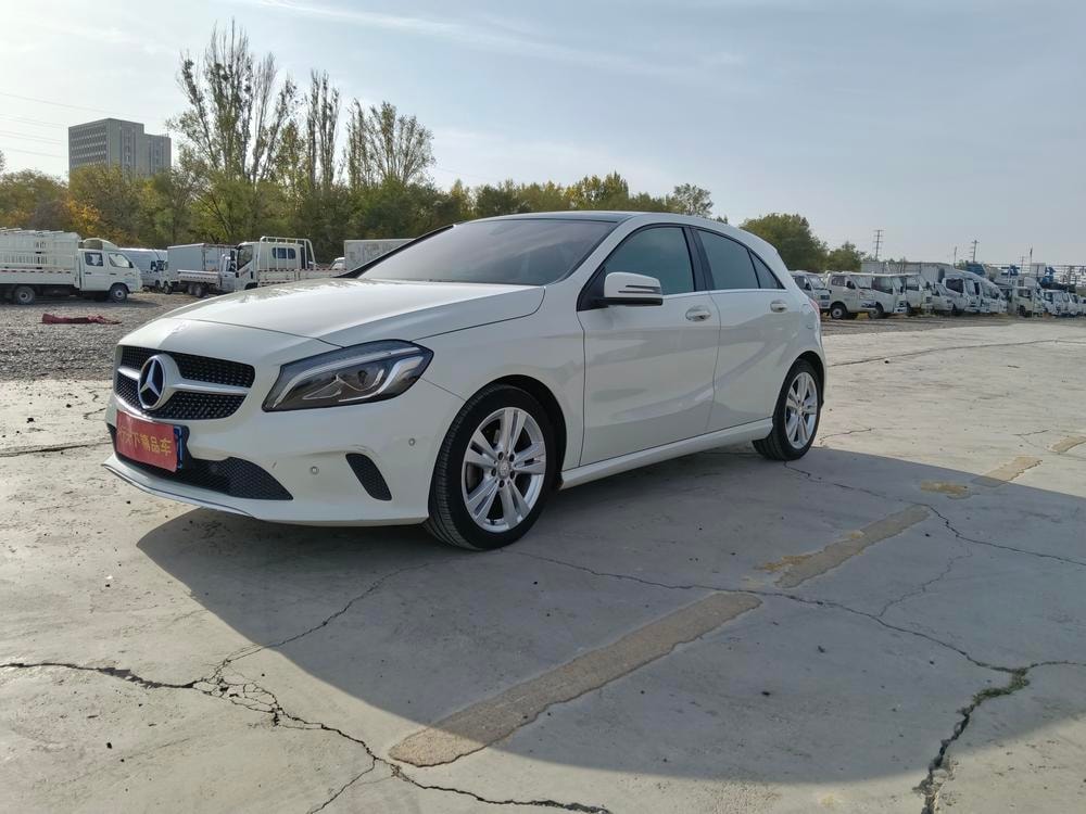 Mercedes-Benz A-Class (Import) 2016 — фото автомобиля