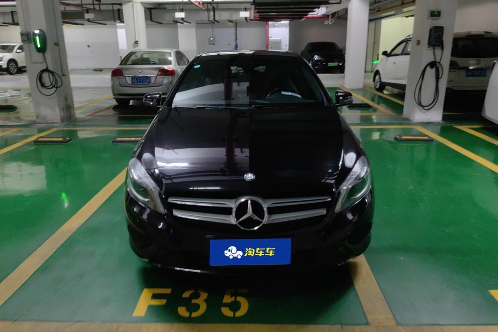 Mercedes-Benz A-Class (Import) 2015 — фото автомобиля