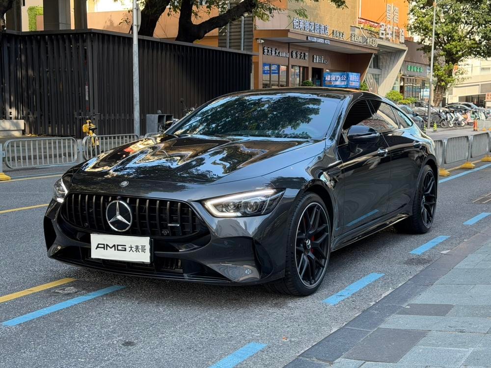 Mercedes-Benz AMG GT 2025 — фото автомобиля