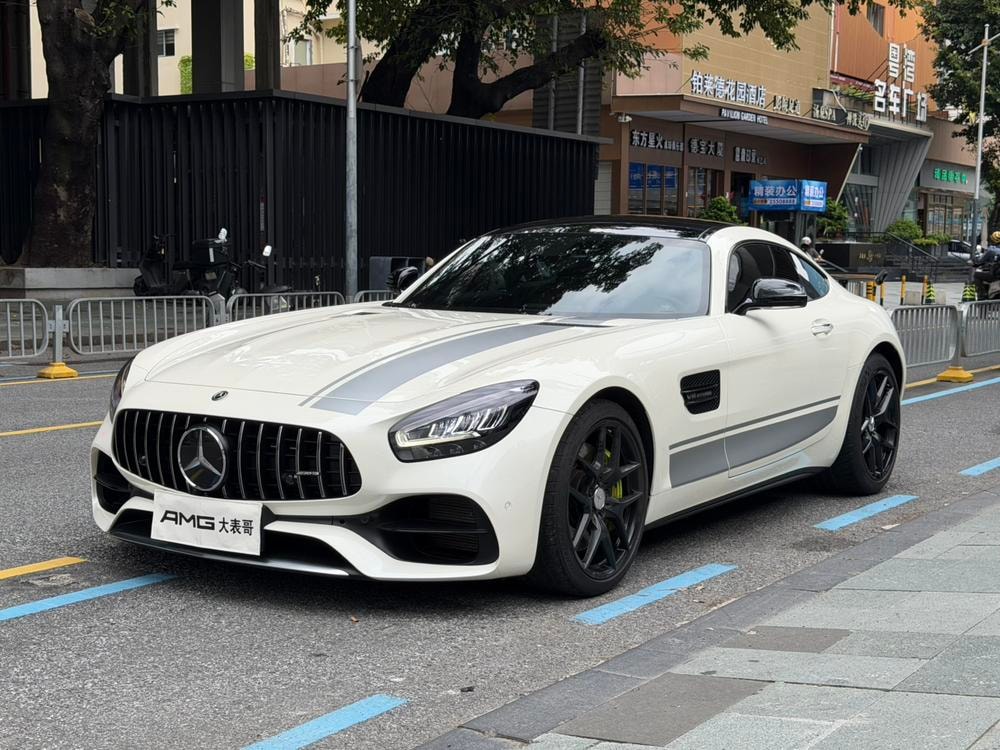 Mercedes-Benz AMG GT 2019 — фото автомобиля