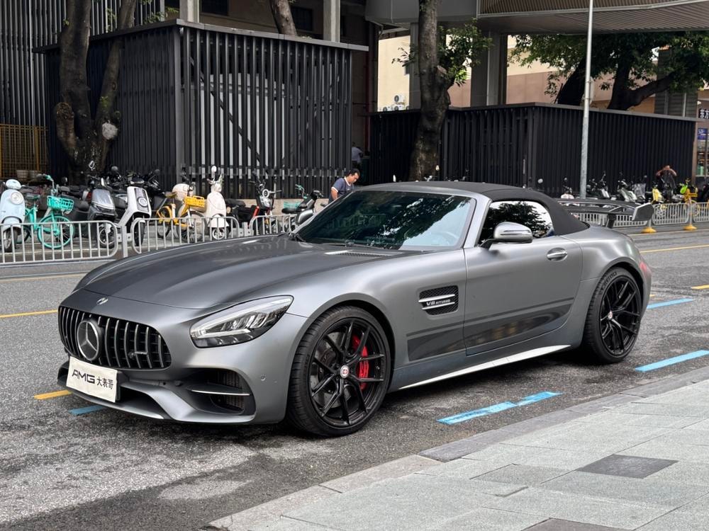 Mercedes-Benz AMG GT 2019 — фото автомобиля