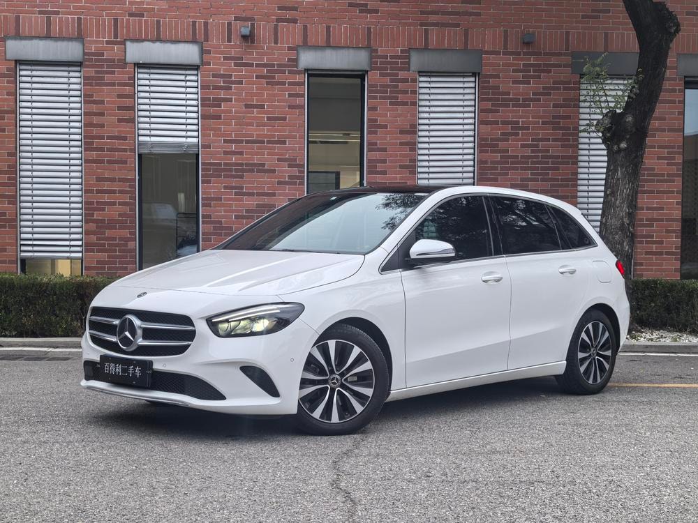 Mercedes-Benz B-Class 2021 — фото автомобиля