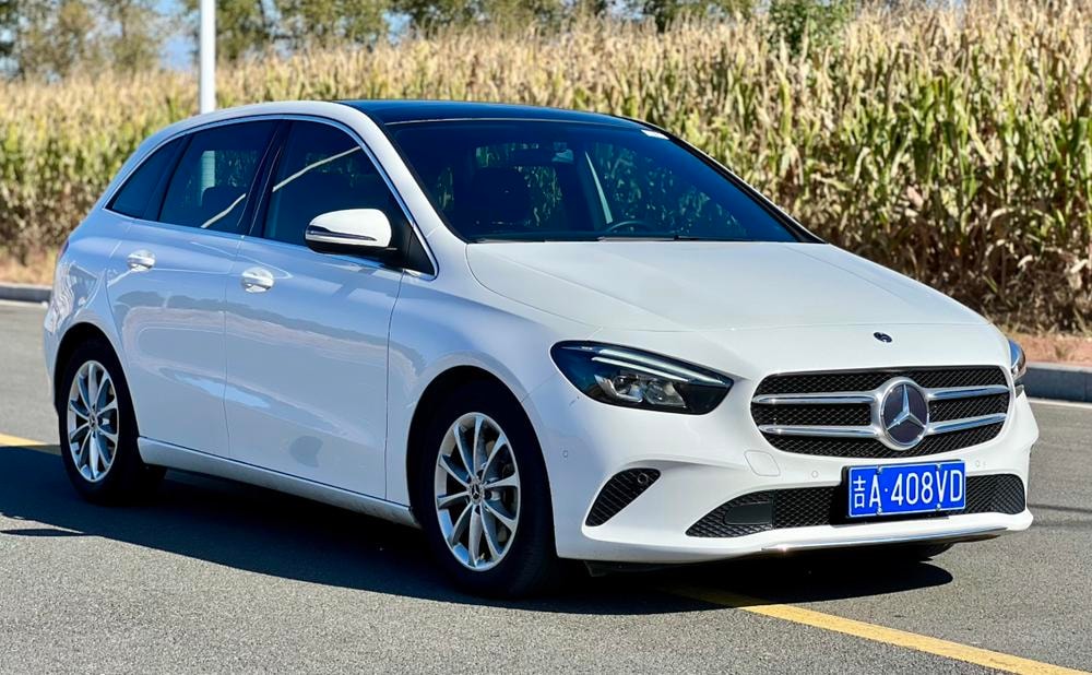 Mercedes-Benz B-Class 2020 — фото автомобиля 1