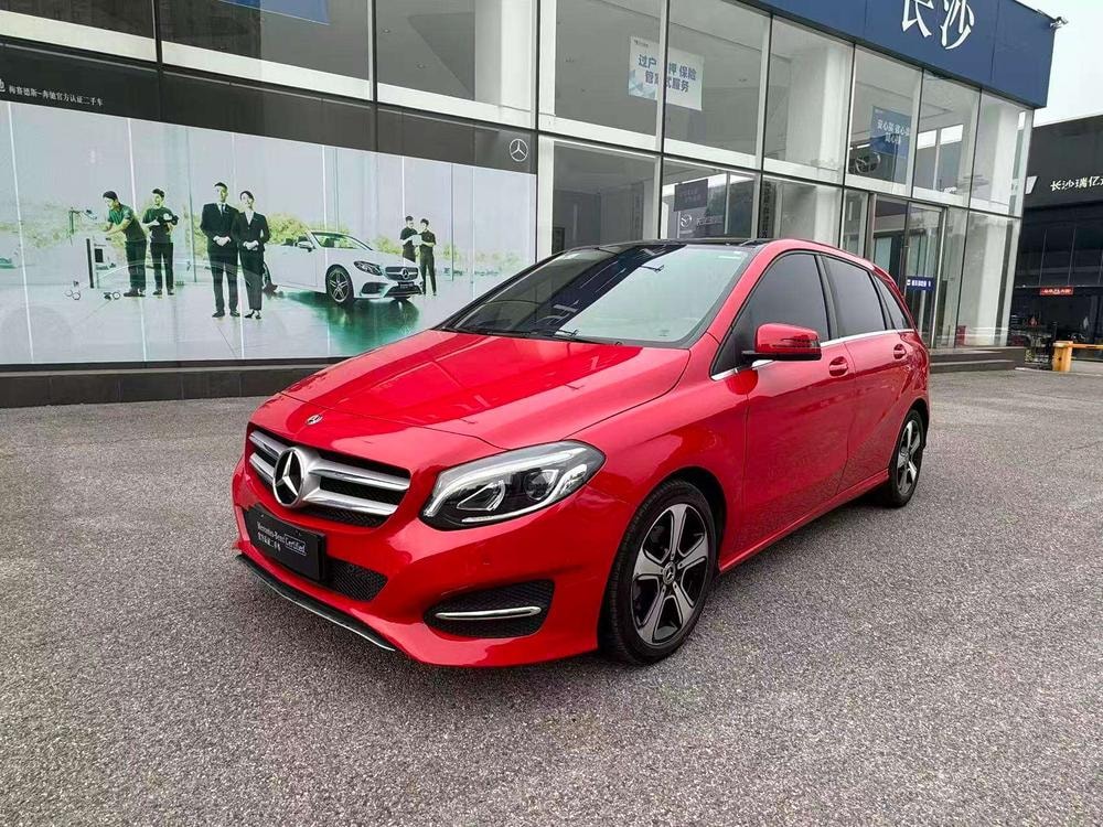 Mercedes-Benz B-Class 2018 — фото автомобиля 1