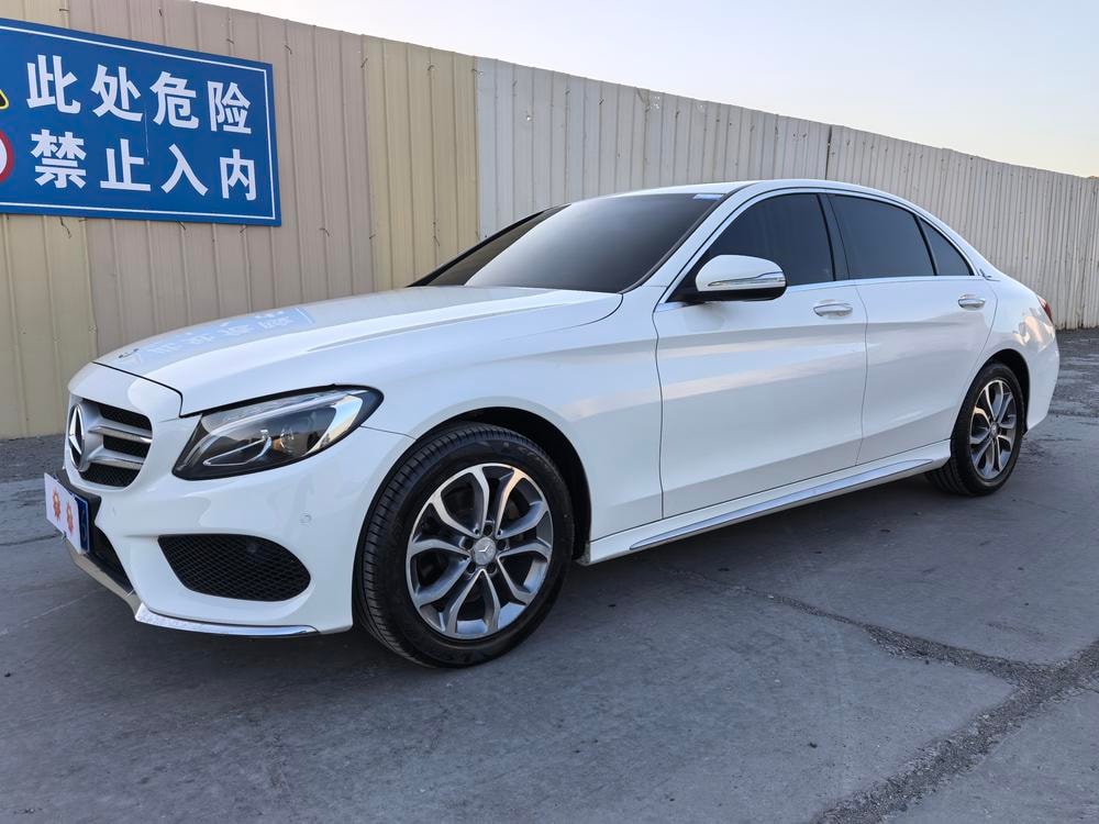 Mercedes-Benz C-Class 2015 — фото автомобиля