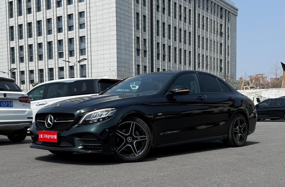 Mercedes-Benz C-Class 2021 — фото автомобиля 1